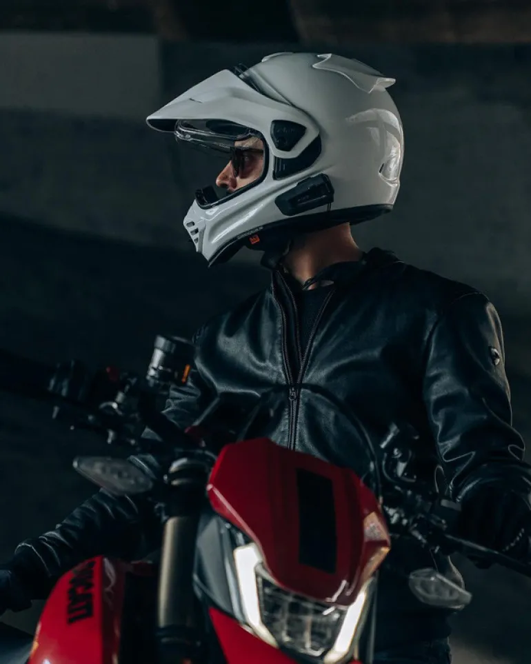Arai XD-5 Discovery Helmet